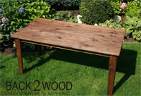 Massiver Gartentisch